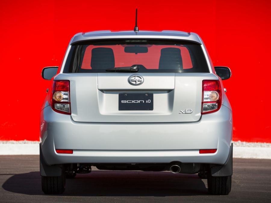  Scion xD 10 Series 2013 года  (фото 8 из 10)